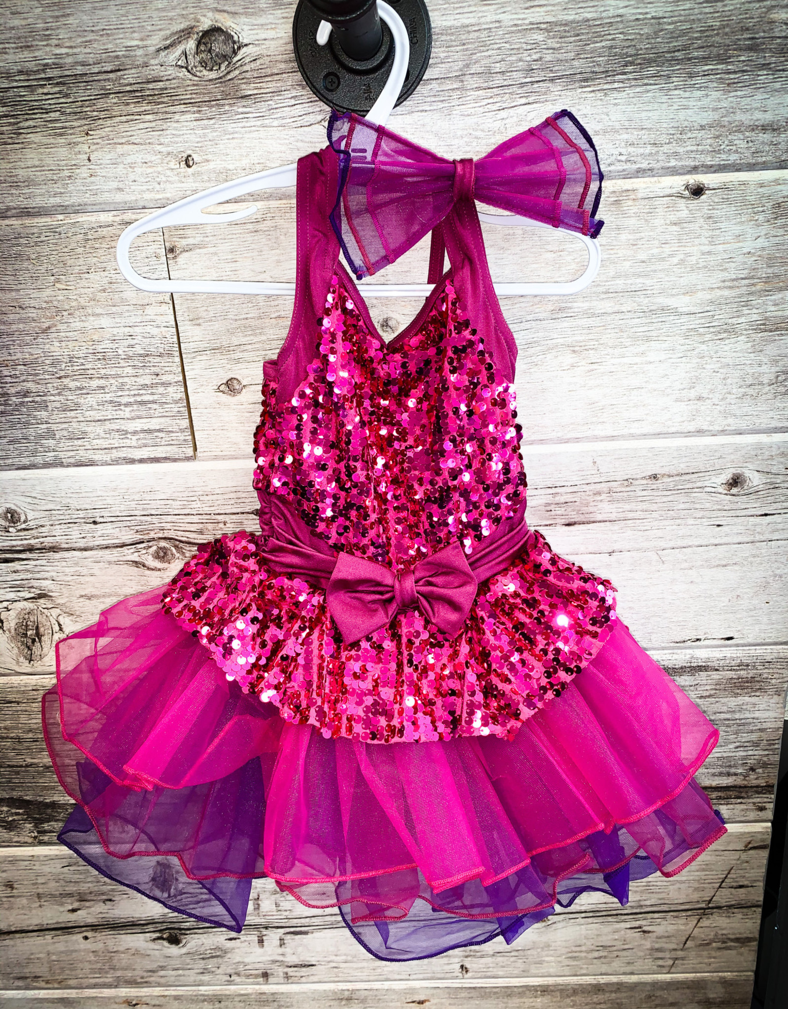 Costume Fushia Avec Paillette (XSC 4-5)