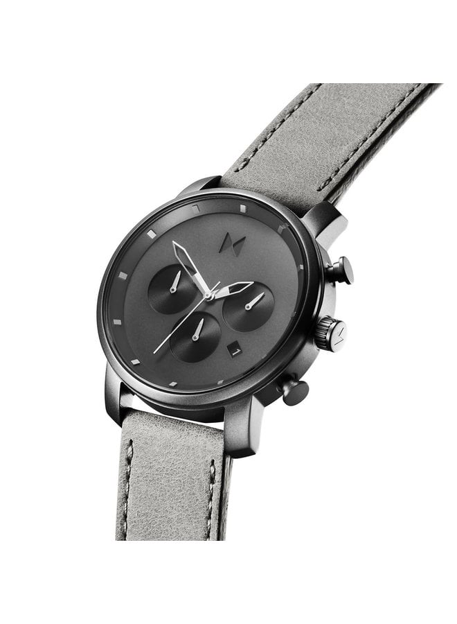 MVMT homme chronographe acier noir fond anthracite bracelet cuir gris 40mm