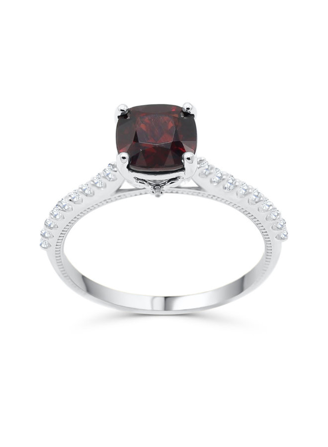 Ring 14k white Garnet 7x7mm 20x0.01ct