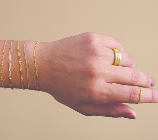 A unique bracelet for women that will follow you through time.