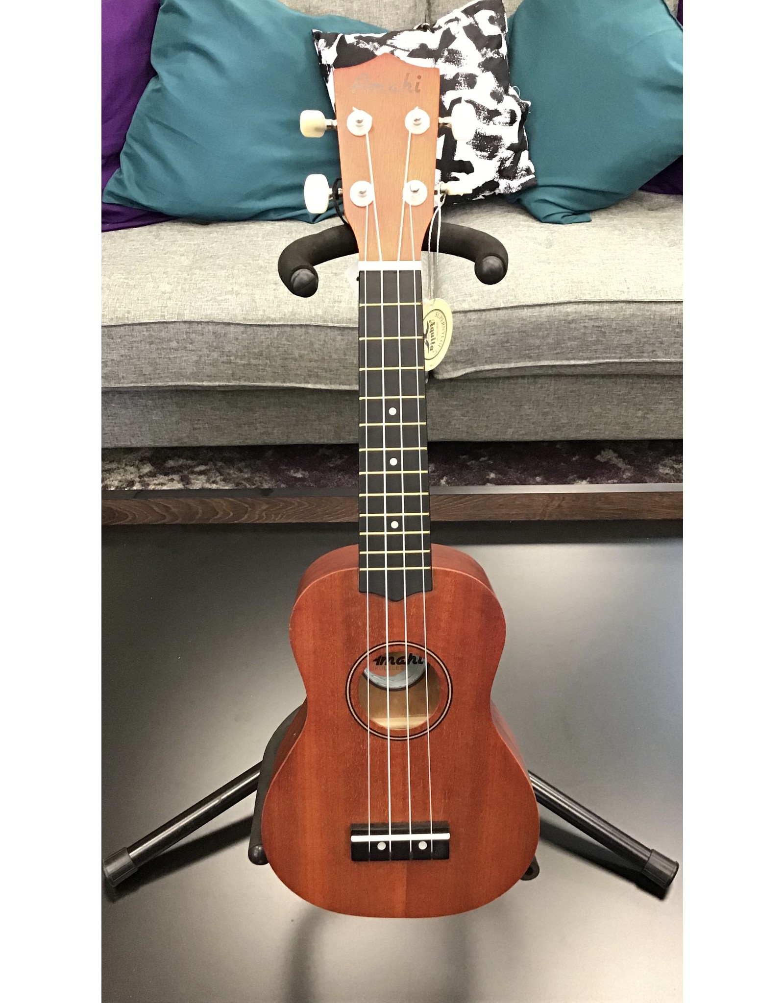 Amahi Amahi Mahogany Ukulele W/ Bag