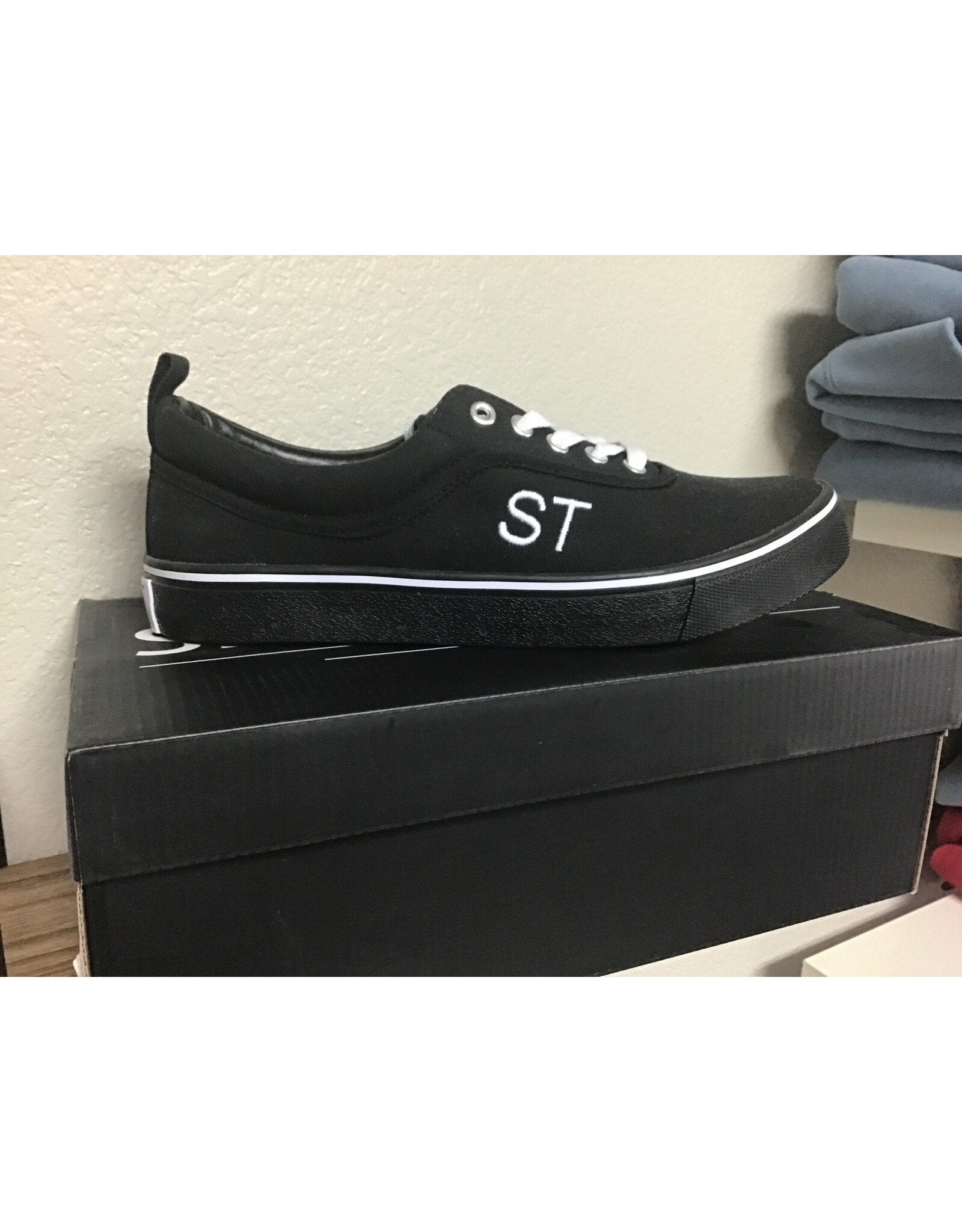 ST1 Shoes