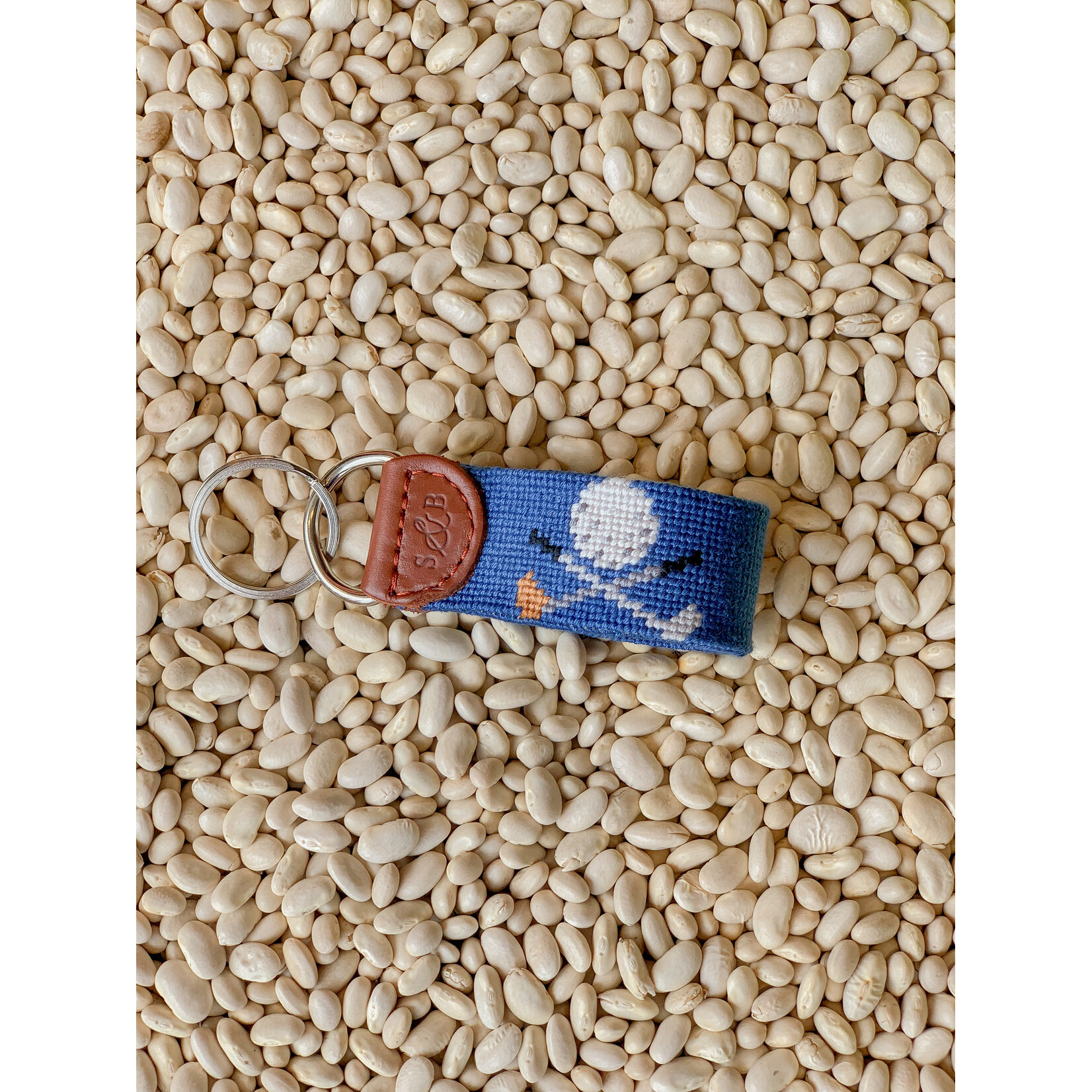 Smathers & Branson S&B Needlepoint Key Fob, Golf Clubs on blueberry