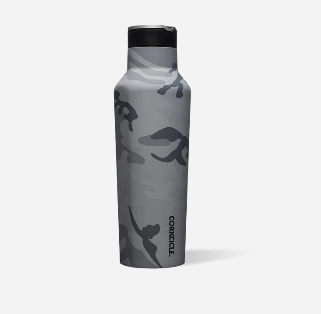 https://cdn.shoplightspeed.com/shops/637406/files/48385986/corkcicle-corkcicle-sport-canteen-20-oz-grey-camo.jpg