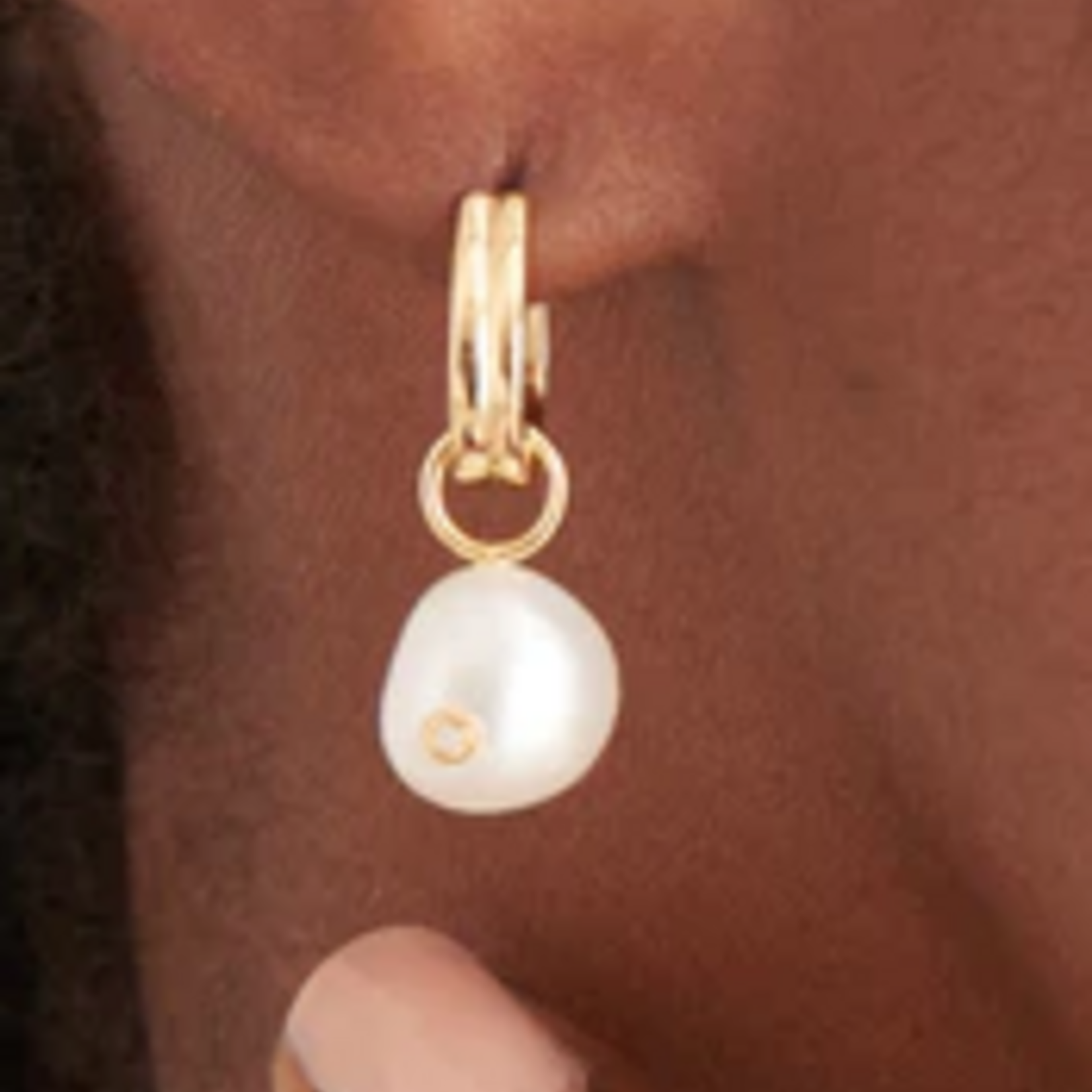 Ania Haie Ania Haie Pearl Power Drop Sparkle Huggie Hoops, gold