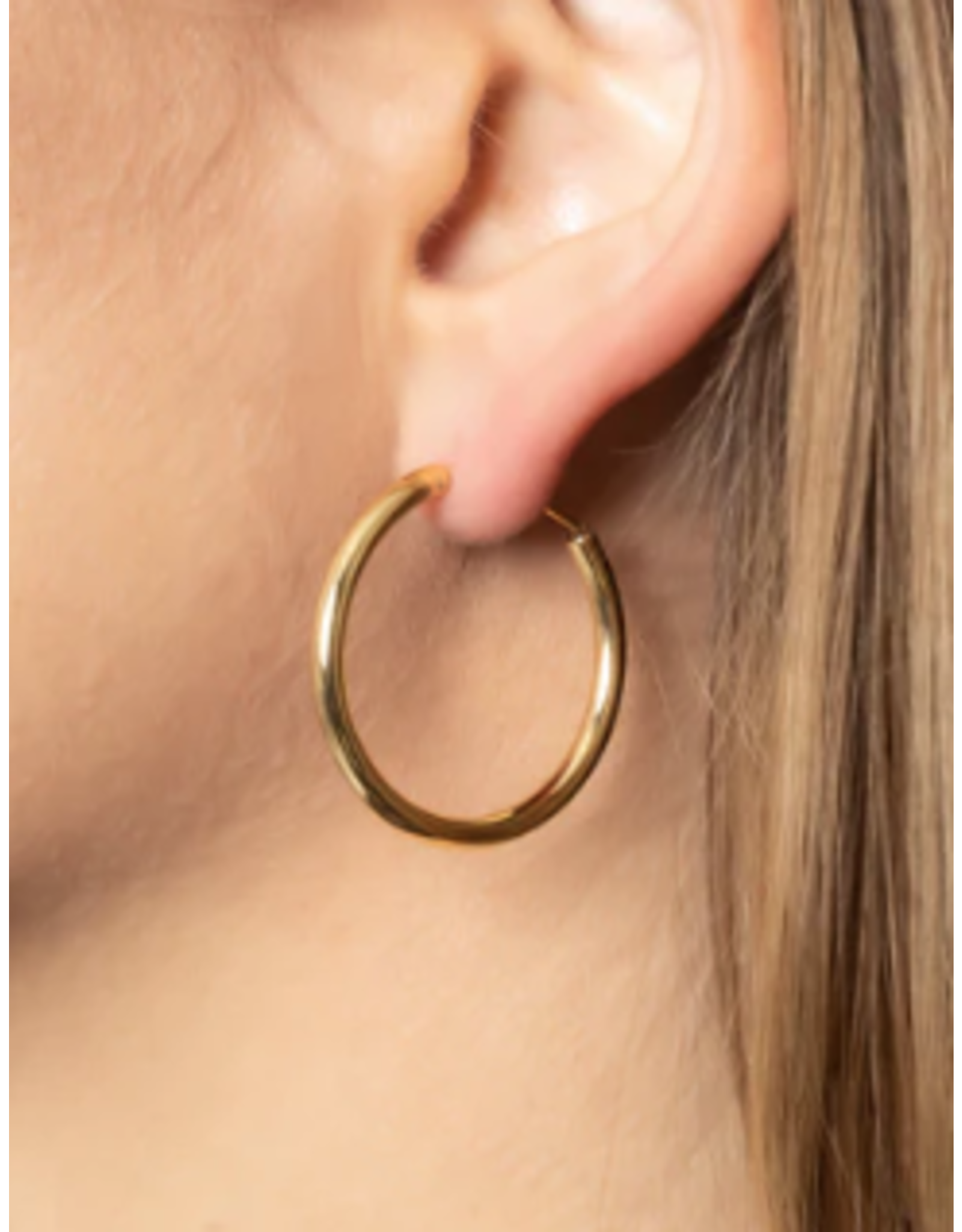 KW Large Hoop Earring, GD