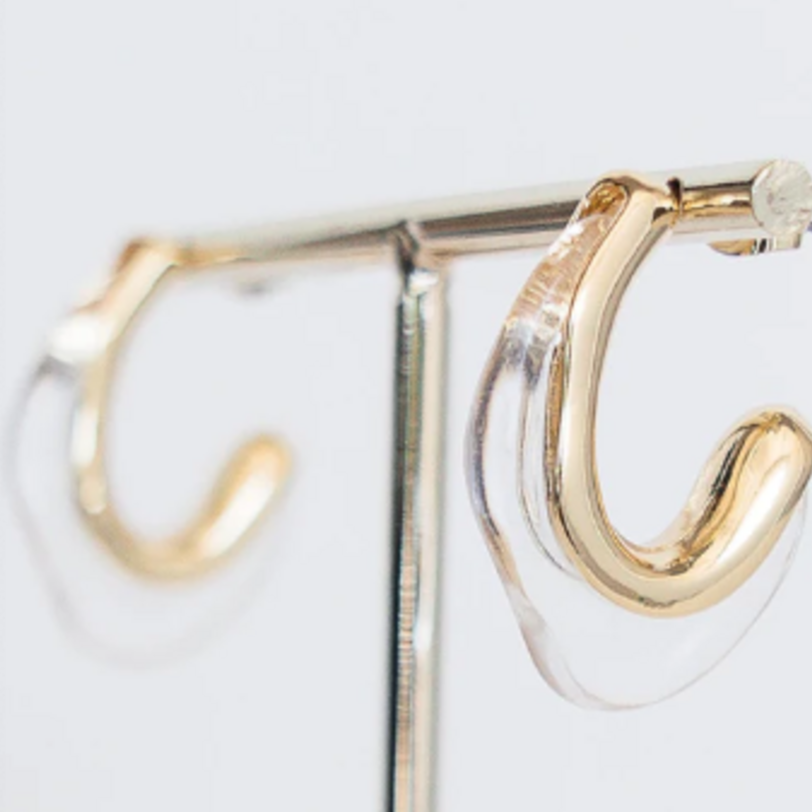 Leslie Curtis Jewelry Designs LC Amelia Earrings, gold