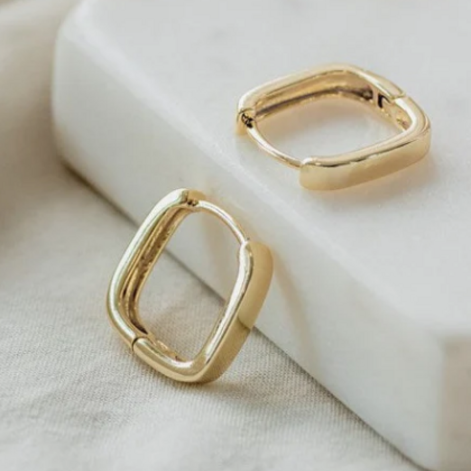 Glee Petite Square Hoop Earrings, gold