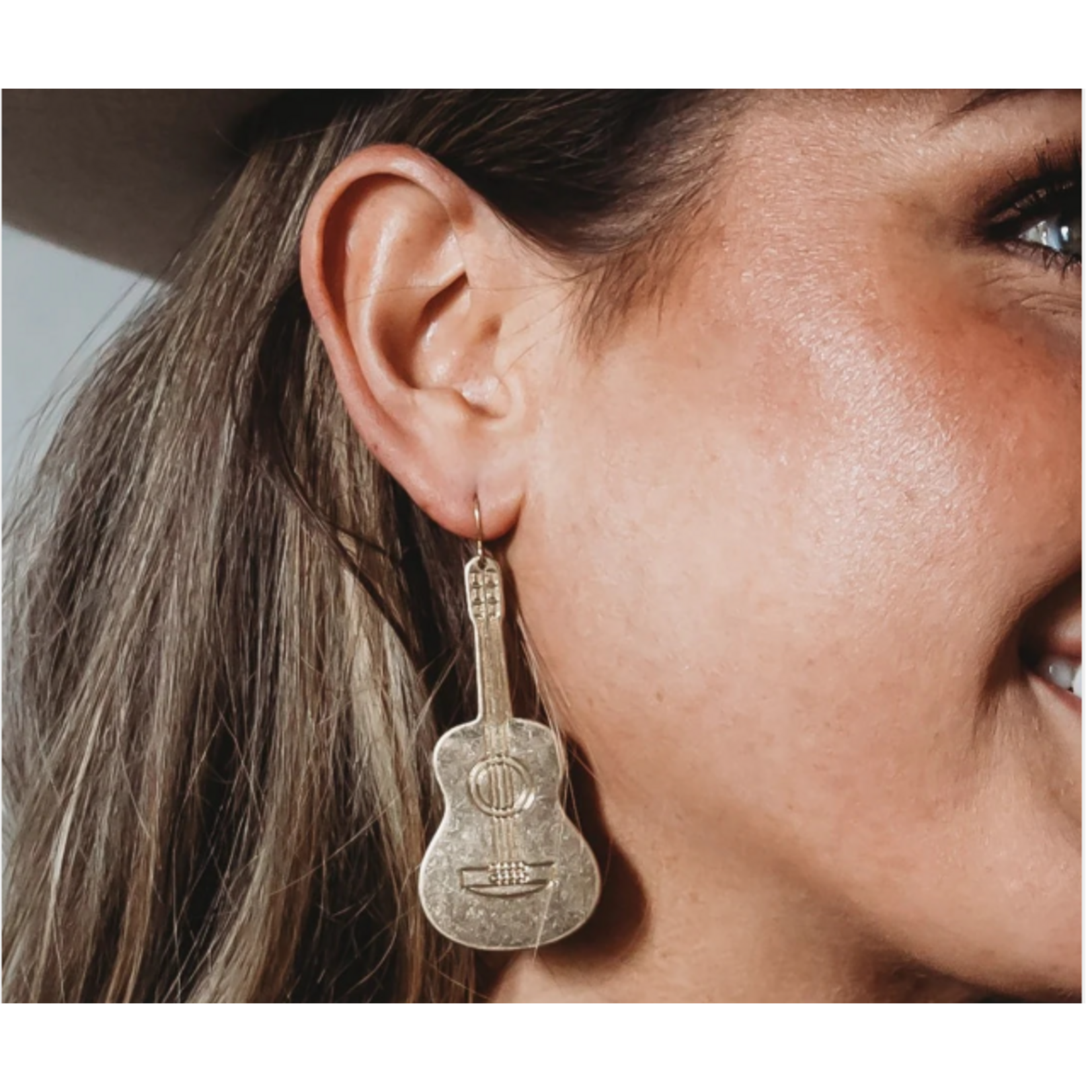 Leslie Curtis Jewelry Designs Cash Earrings, gold