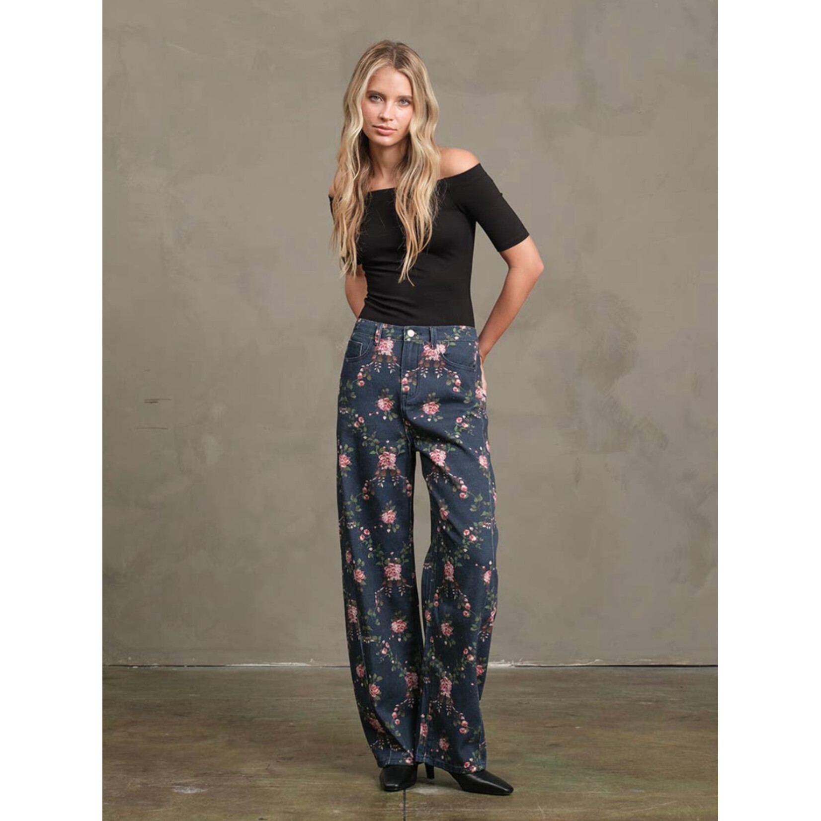 Floral Print Barrel Leg Denim Pants