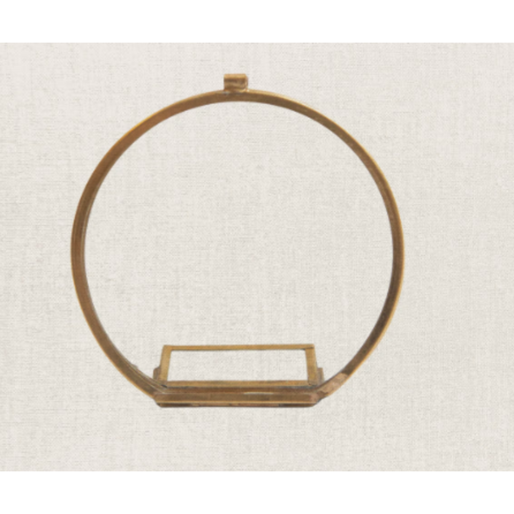 Sugarboo & Co Brass Standing Frame, 4" Round