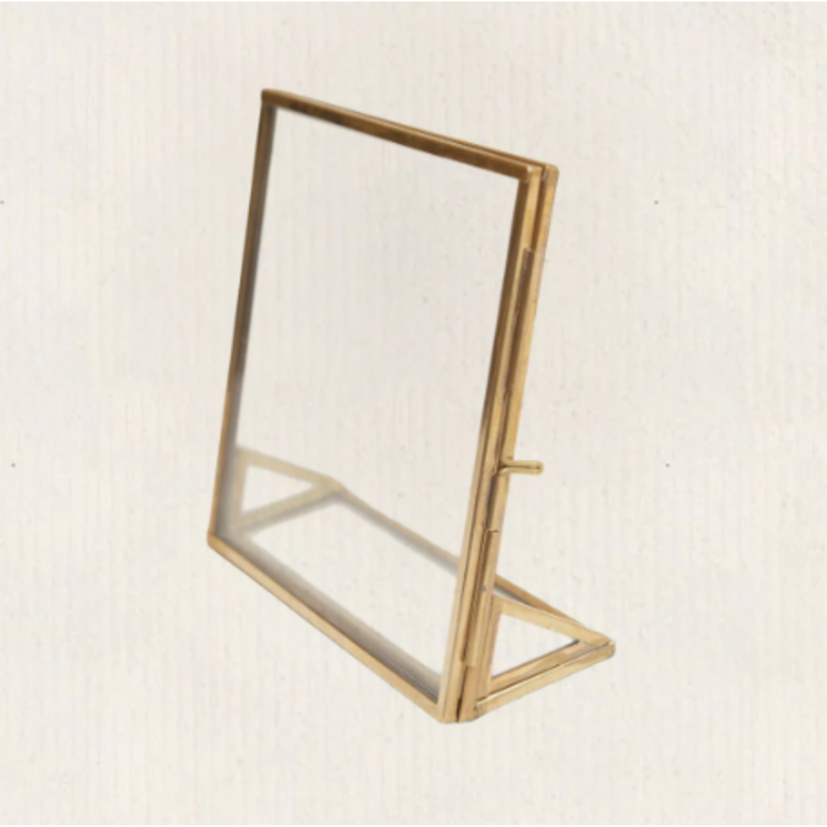 Sugarboo & Co Brass Standing Frame, 3" x 3" Square