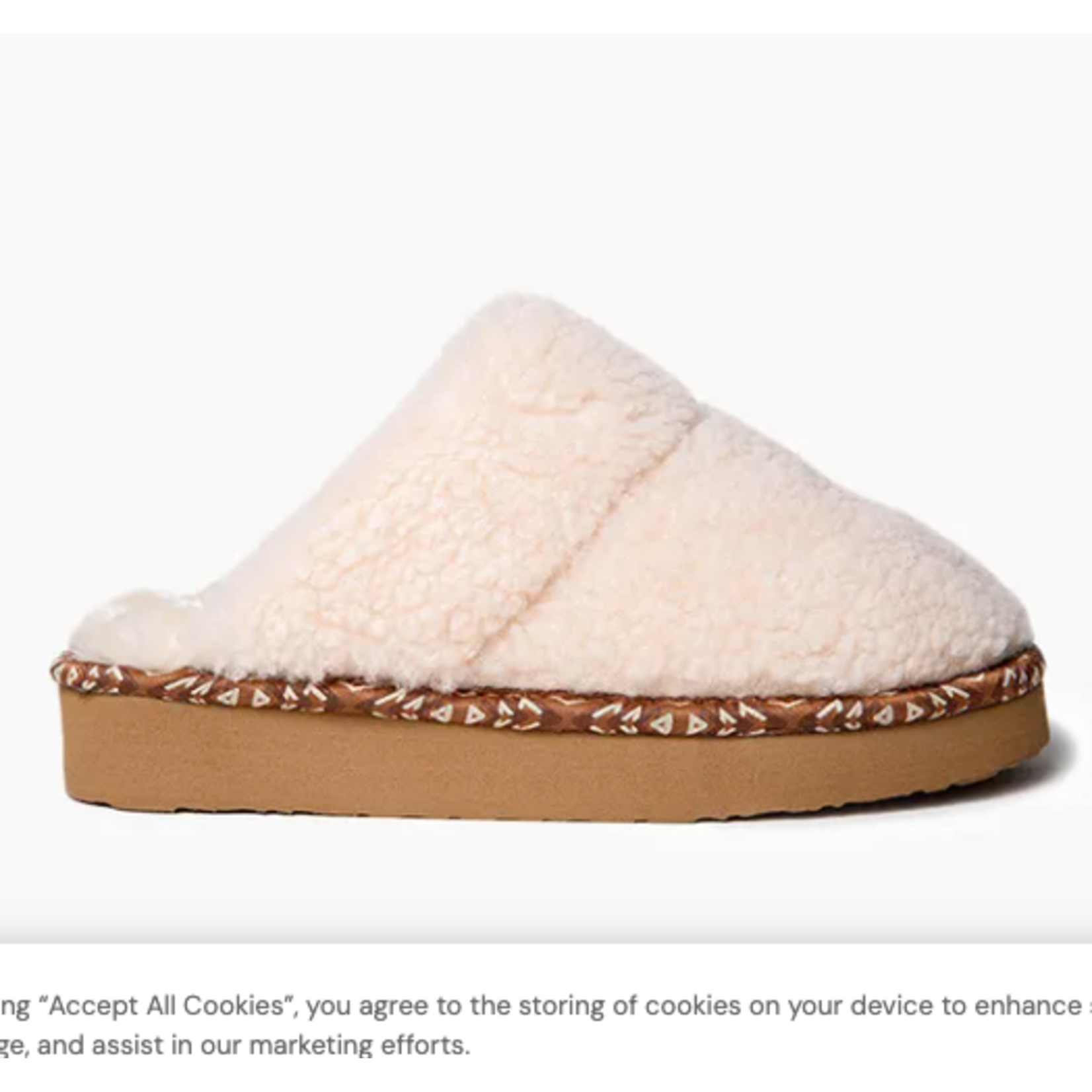 Minnetonka  Cerise Slipper