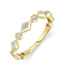 14K Y/G Alternating Diamond Ring