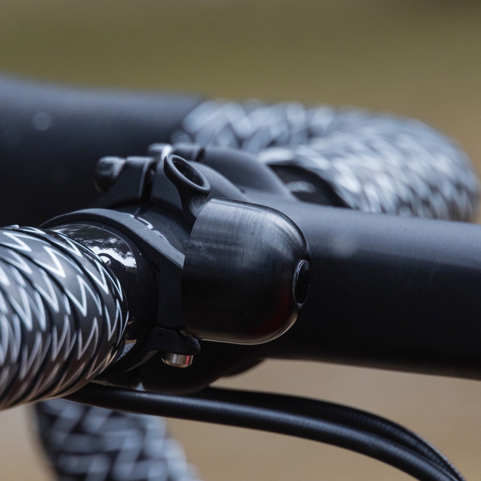 Spur Cycle Spurcycle 31.8 Compact Bell - BLK+BLK