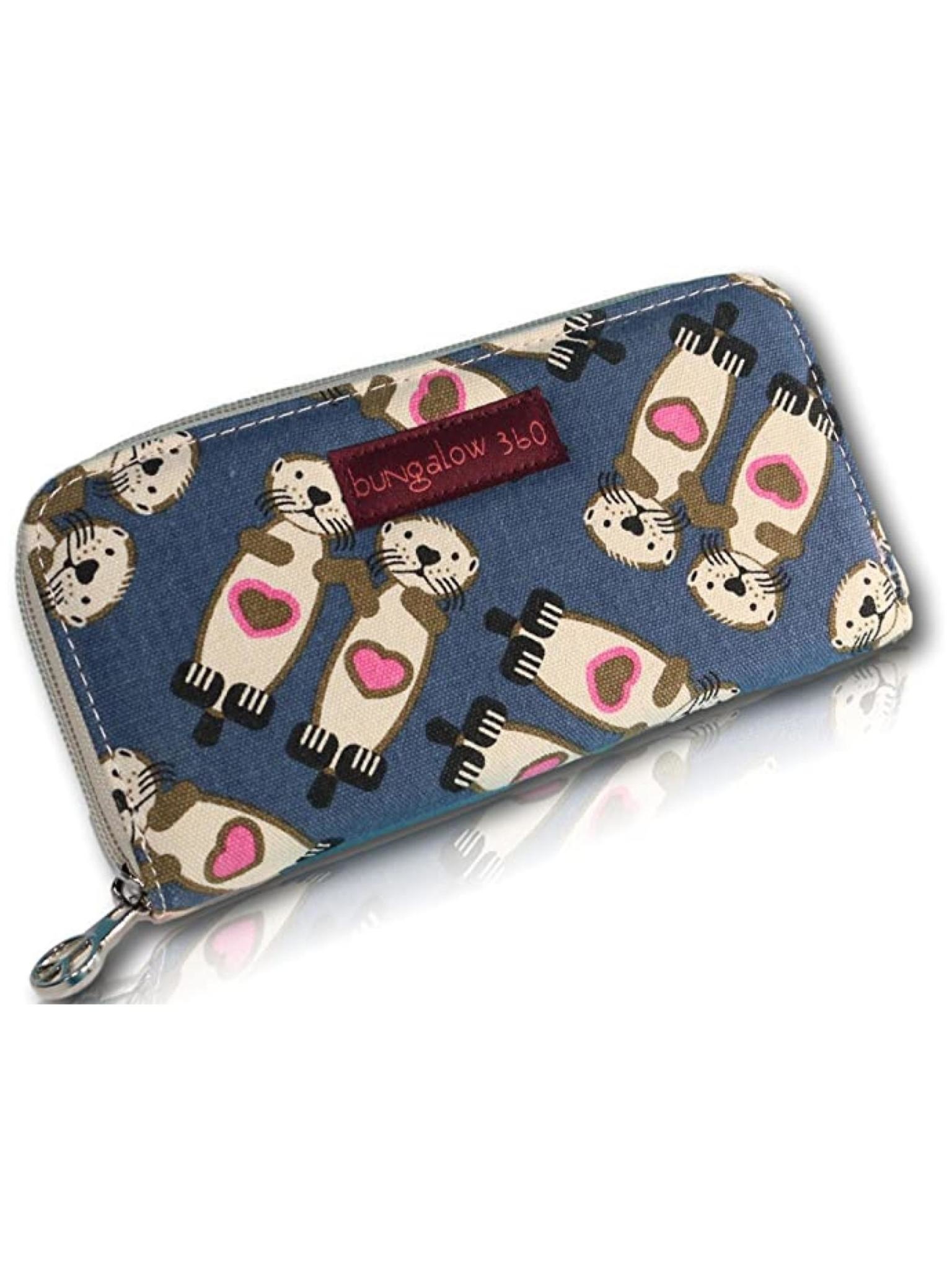 Bungalow 360 Zip Around Wallet Sea Otter
