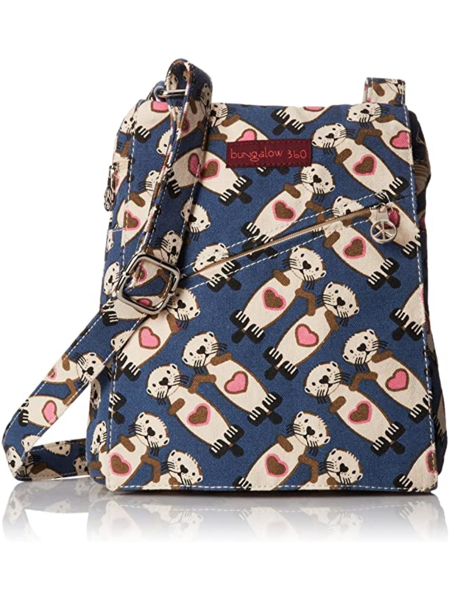 Bungalow 360 Small Messenger Sea Otter