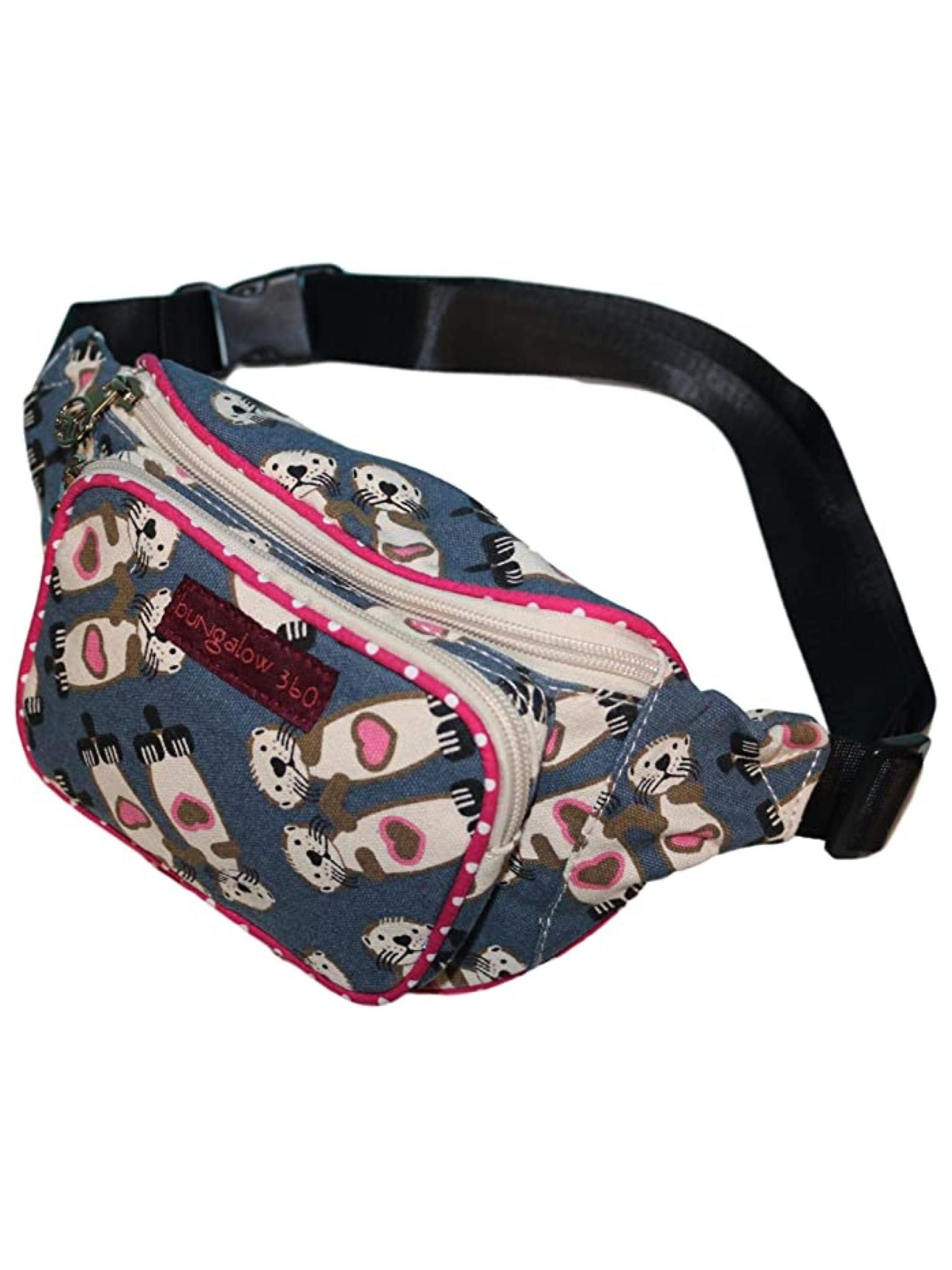 Bungalow 360 Fanny Pack Sea Otter