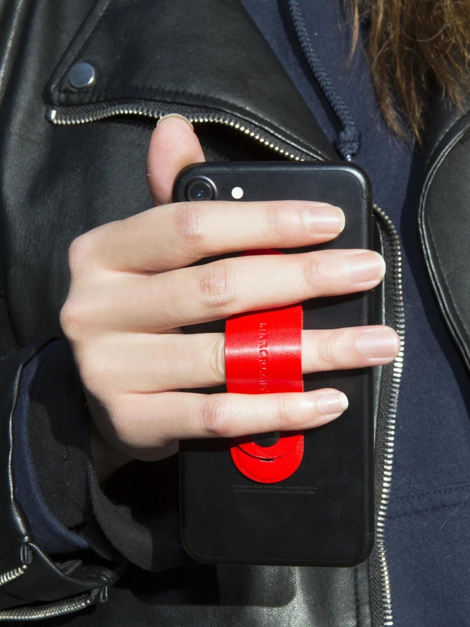 Kikkerland Phone Finger Loop