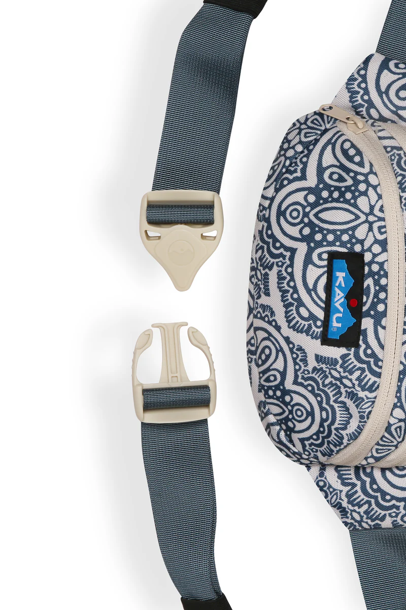 KAVU Spectator Fanny Pack