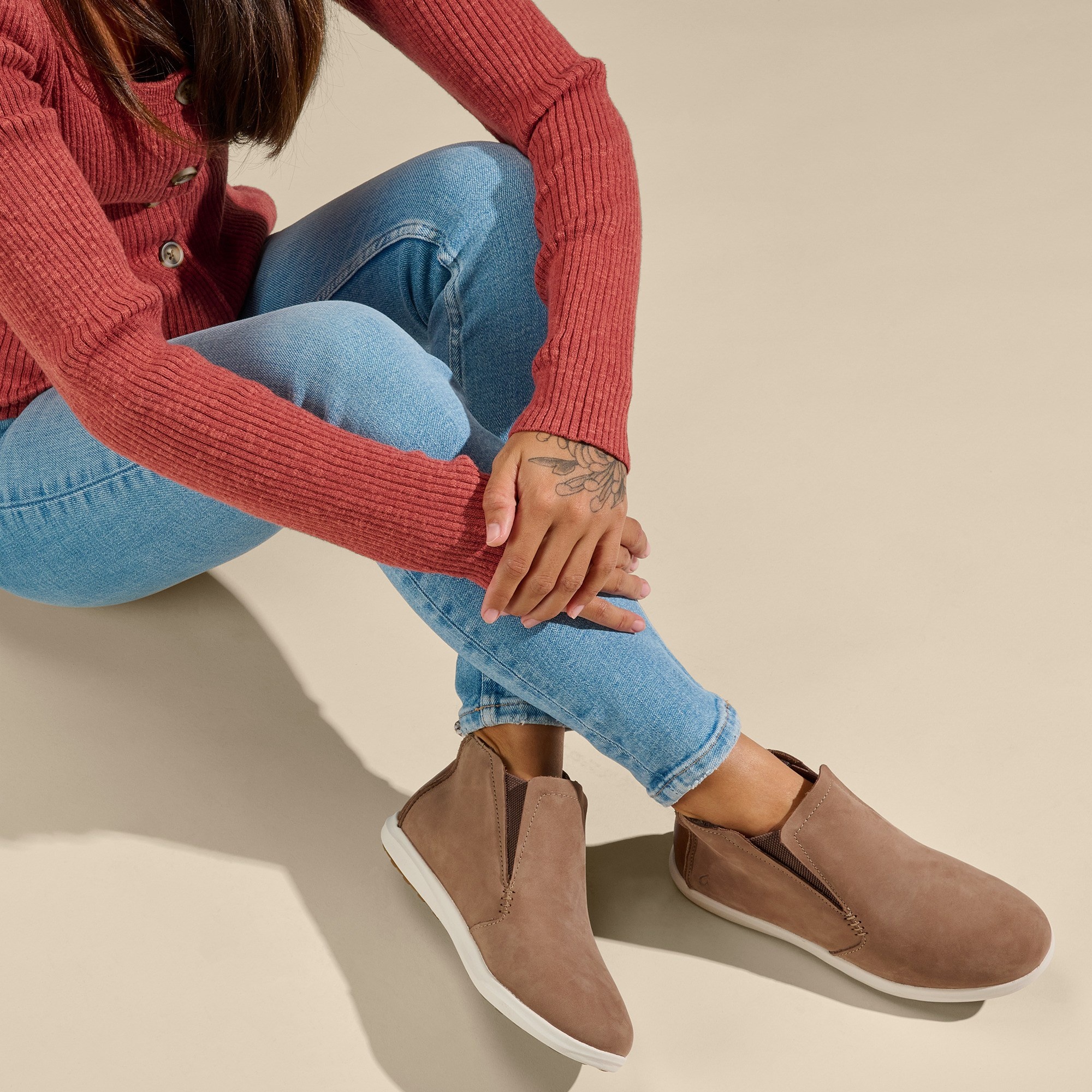 OluKai Women's Hawai'iloa Manu Hope