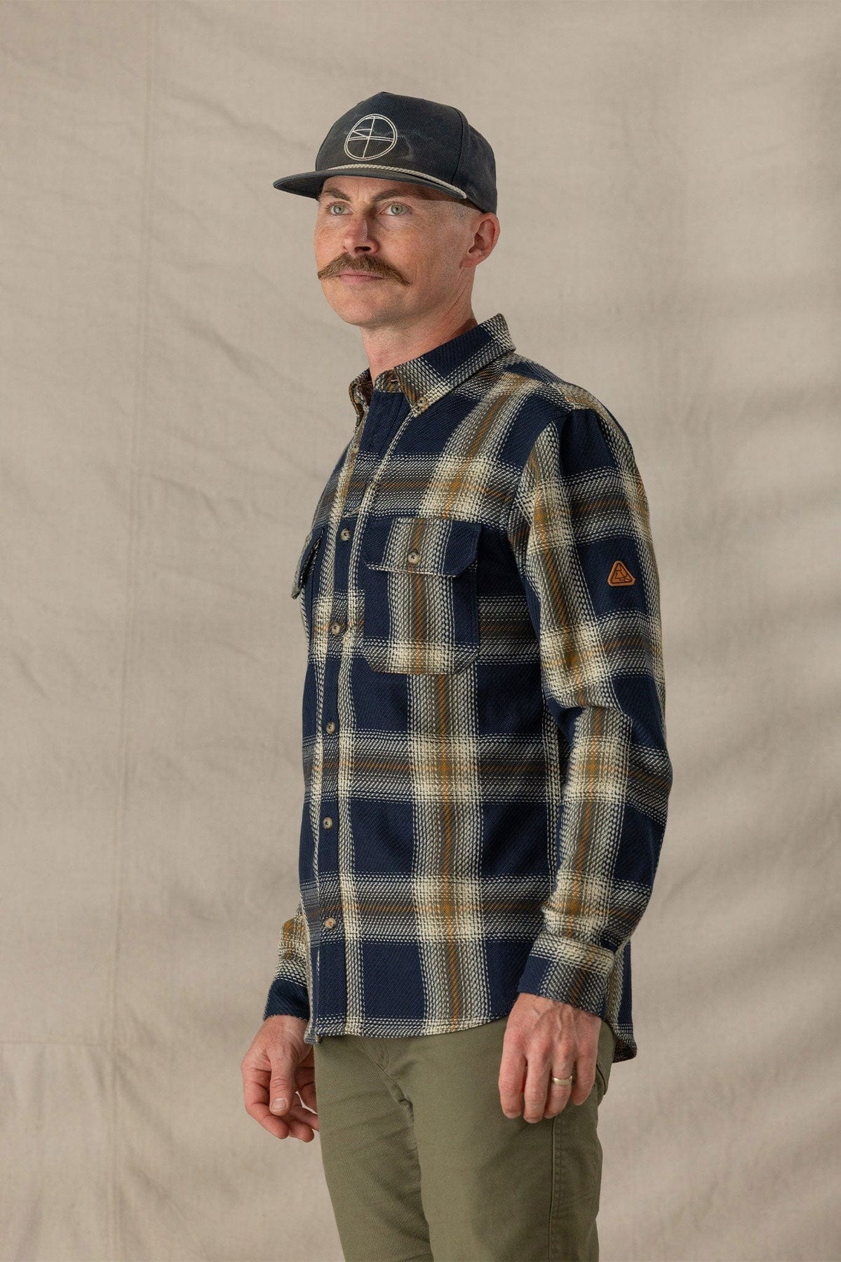 LIVSN Men's Benchmark Field Flannel