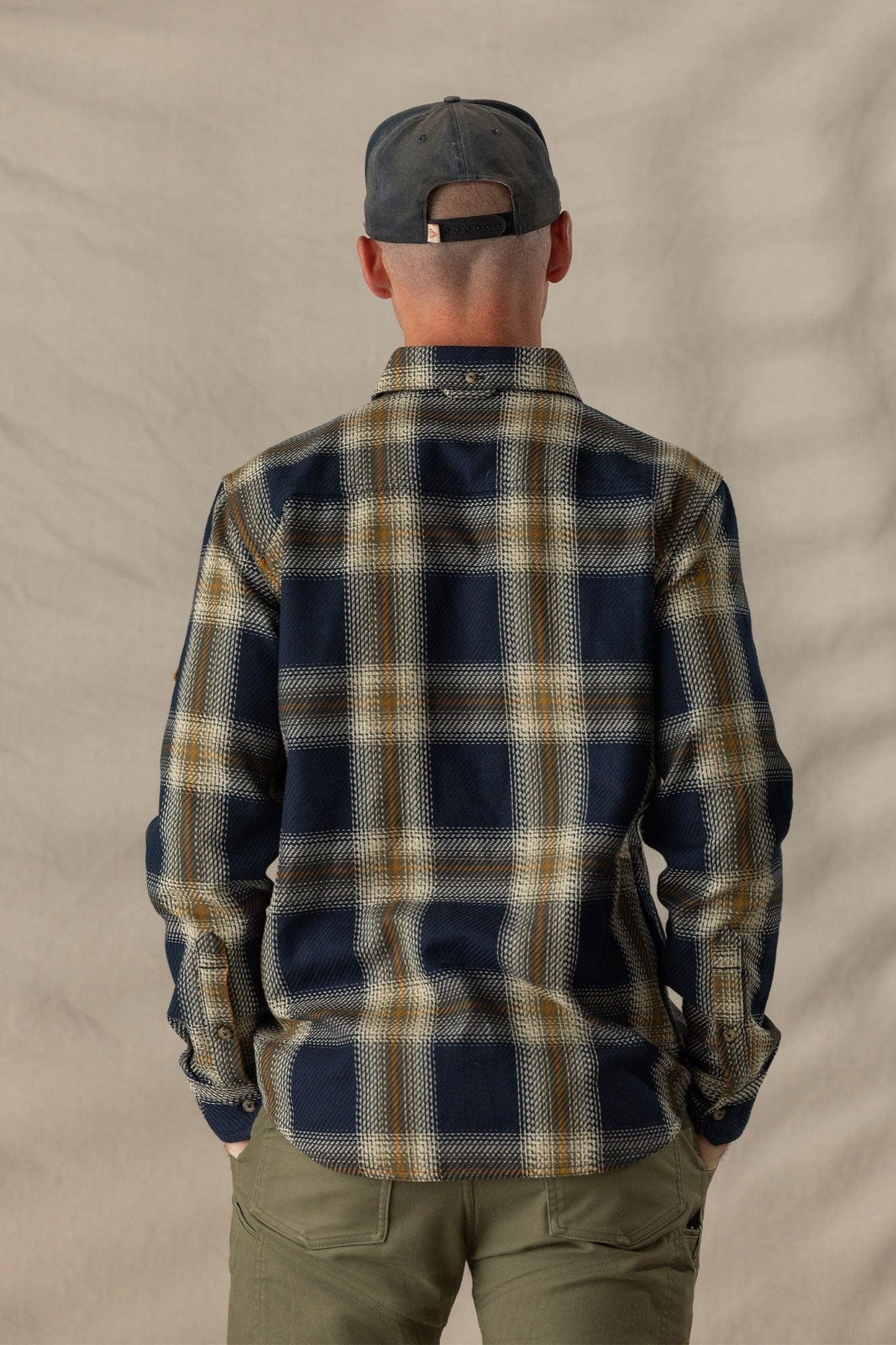 LIVSN Men's Benchmark Field Flannel