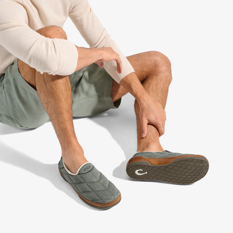 OluKai Men's Puku'i Slipper