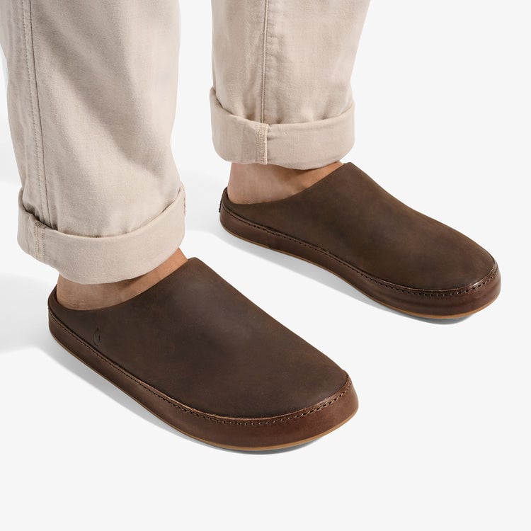 OluKai Men's Hāmani Hulu Wool Mule Slipper