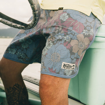 Howler Brothers Men's Bruja Boardshorts