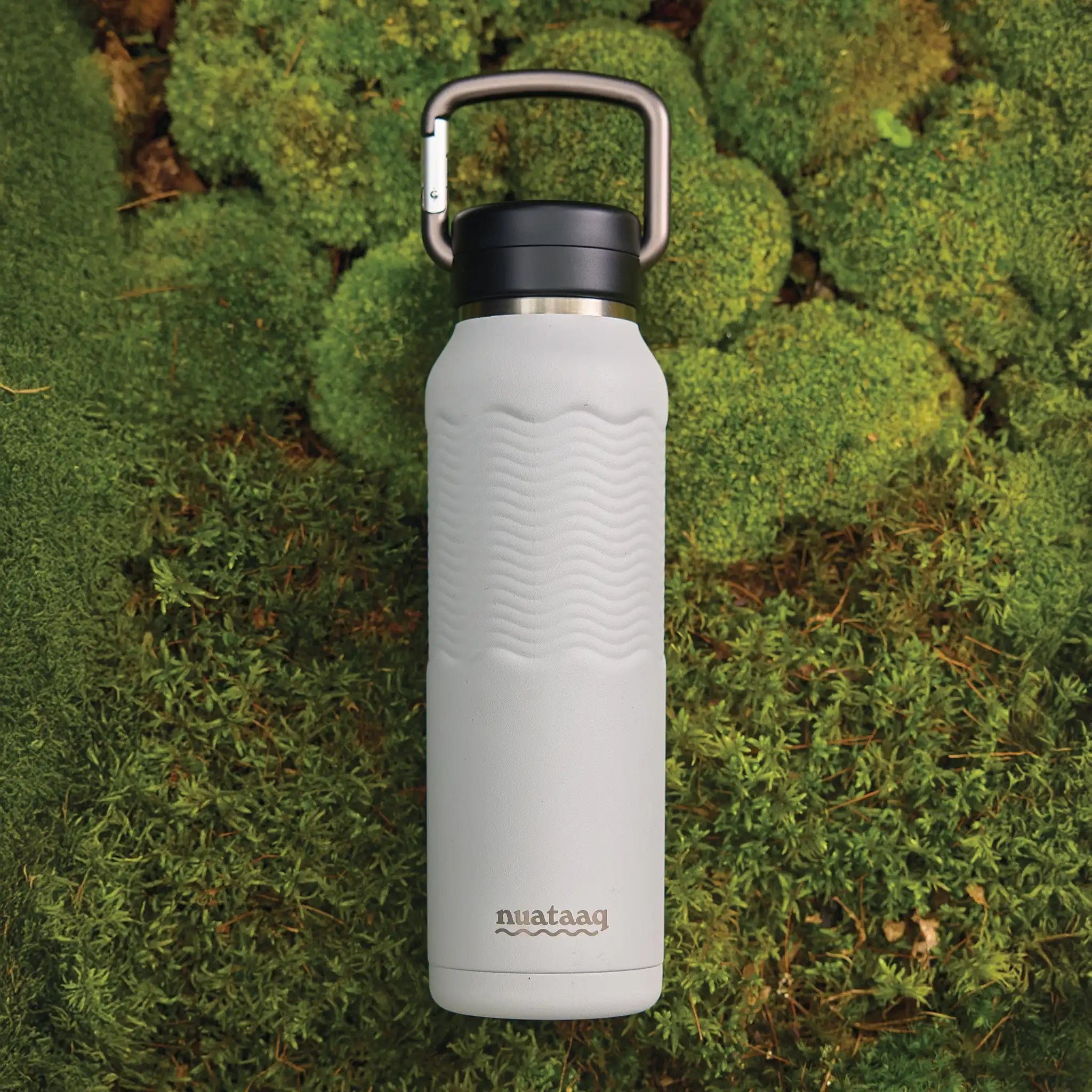 Nuataaq Carabiner Bottle - 34 oz Clip Cap