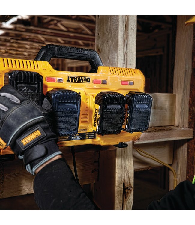 DEWALT Chargeur 4 port rapide DCB104