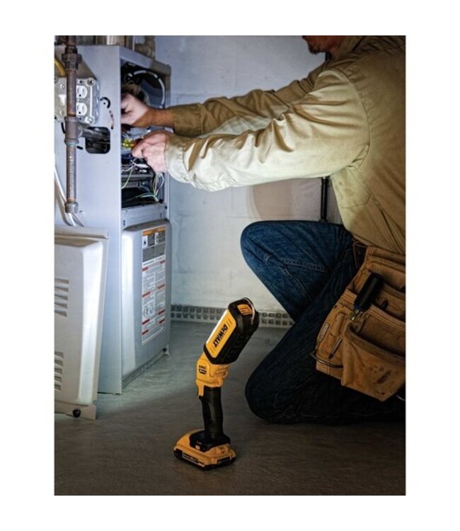 DEWALT Lampe de chantier portative à DEL 20 V MAX* DCL050