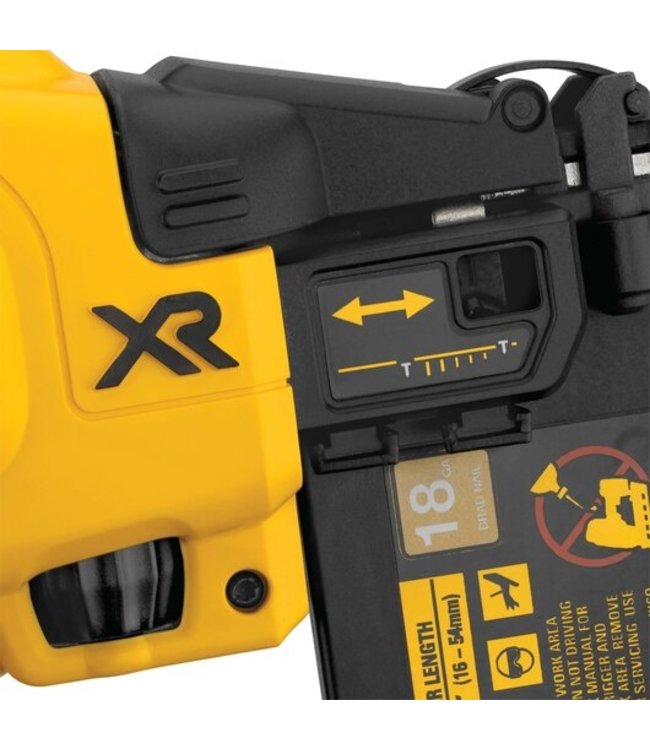 DEWALT Cloueuse de finition sans fil 20 V MAX* XR(R)  DCN680B