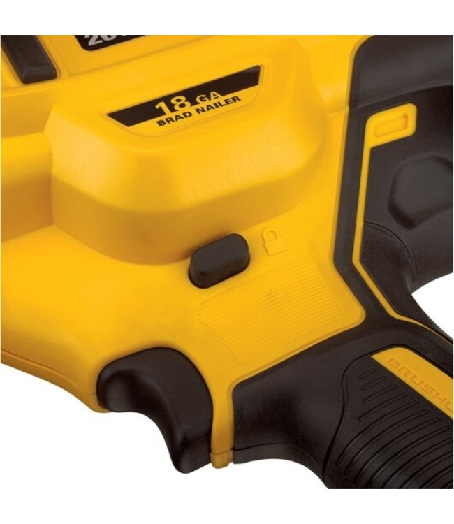 DEWALT Cloueuse de finition sans fil 20 V MAX* XR(R)  DCN680B