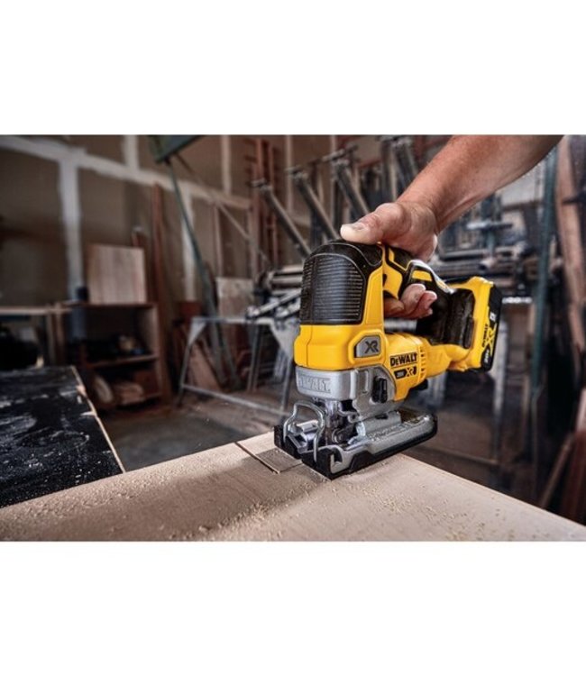 DEWALT Scie sauteuse sans fil 20 V MAX* XR(R) DCS334B