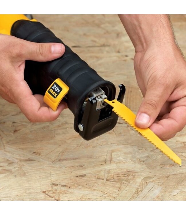 DEWALT Scie alternative sans fil 20V MAX DCS380B