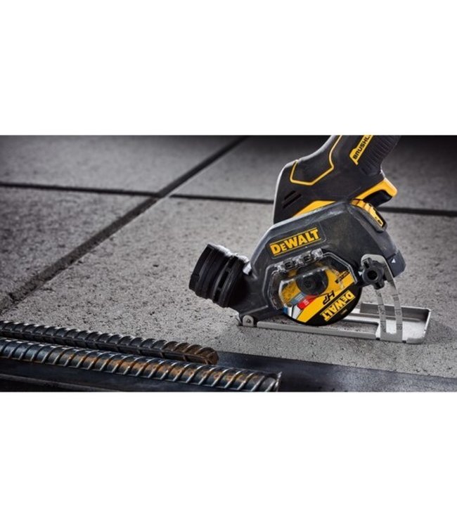 DEWALT Outil de tronçonnage sans fil 20V MAX* XR® de 3 po sans balais DCS438B