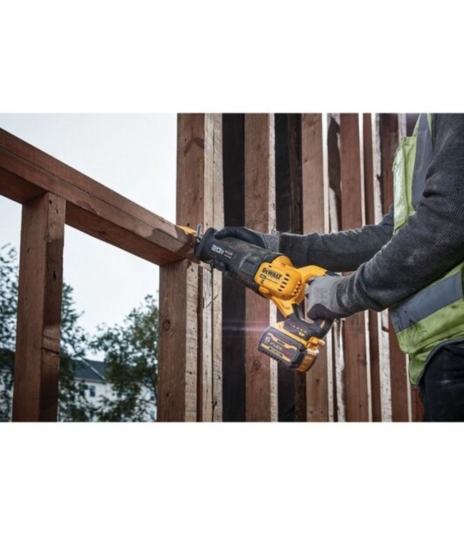 DEWALT Scie alternative FVA 20V MAX DCS386B