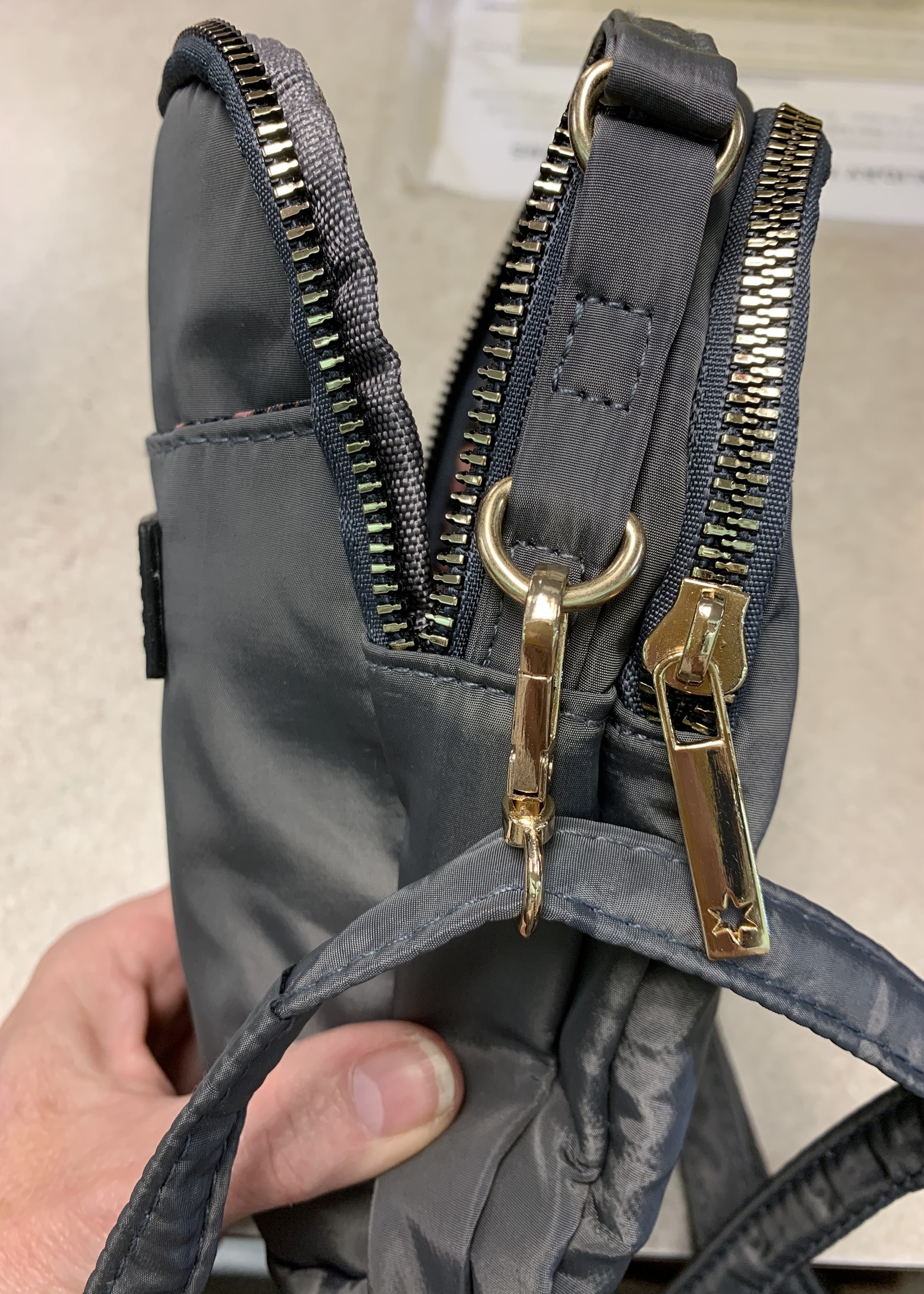 Multi-Pocket Leather Crossbody Purse Bag – WholesaleLeatherSupplier.com