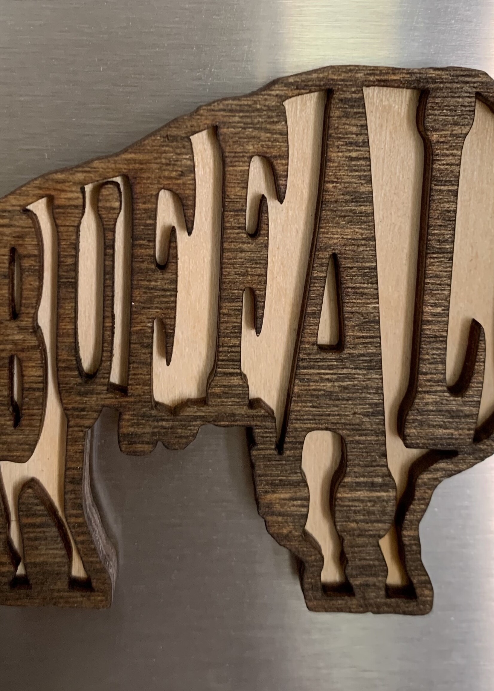DUAL LEVEL BUFFALO MAGNET-TWO TONE WOOD