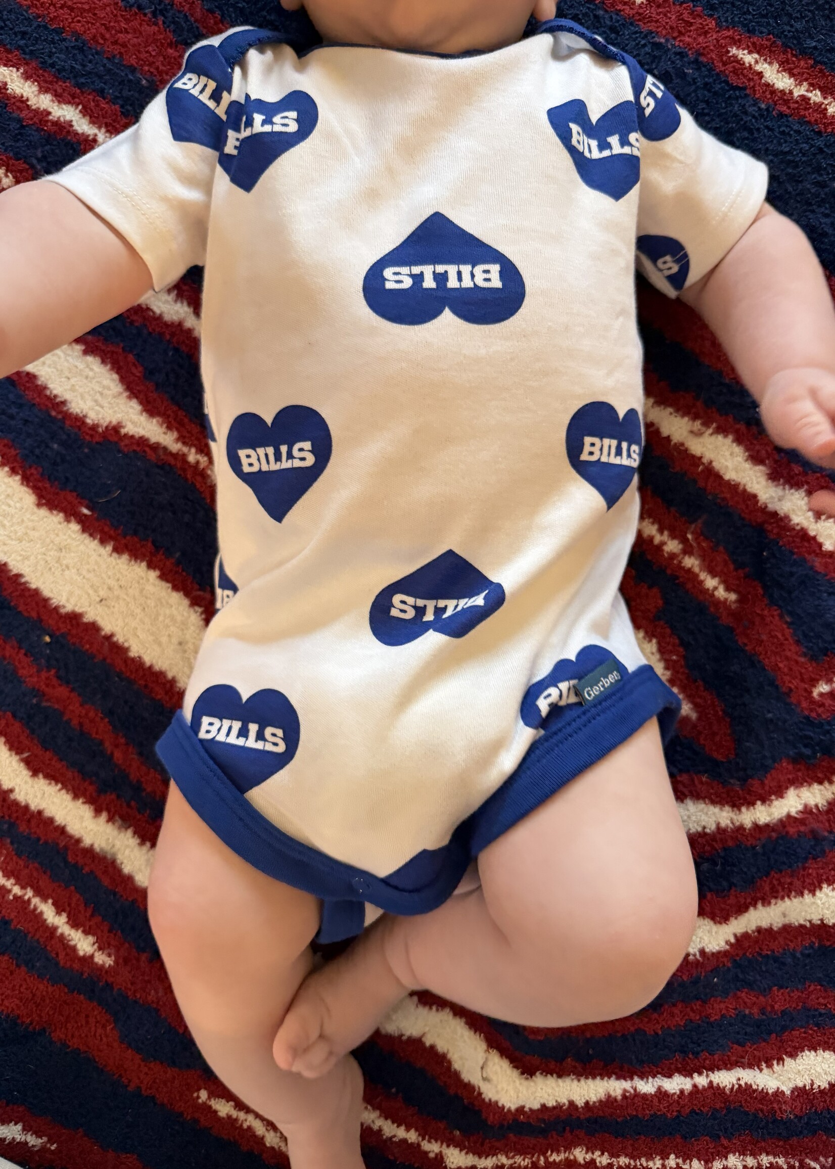 BUFFALO BILLS  HEARTS ONESIE 18mo