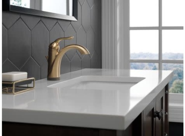 Delta Laraha Single Handle Lavatory Faucet with Touch2o