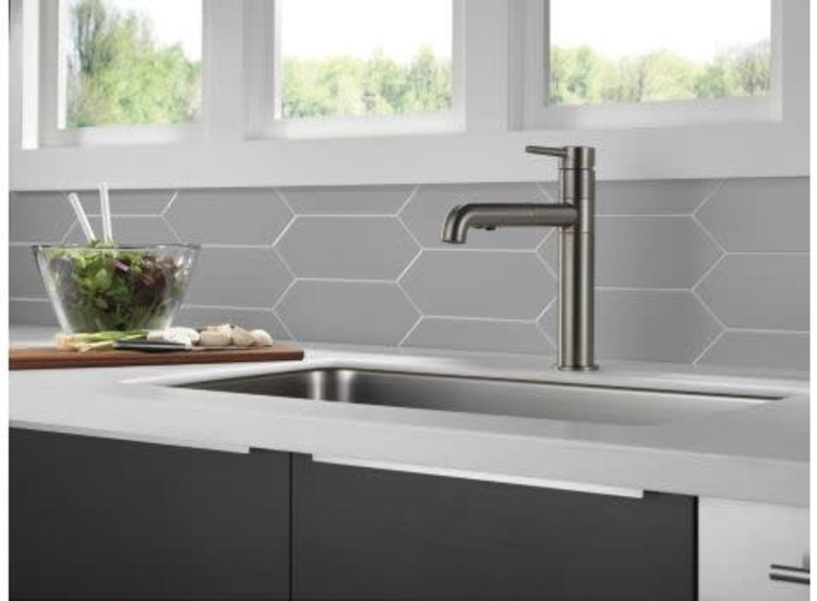 Delta Trinsic Pull Out Kitchen Faucet