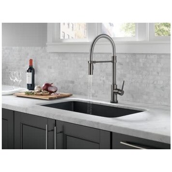 Delta Trinsic Pro Kitchen Faucet w Touch