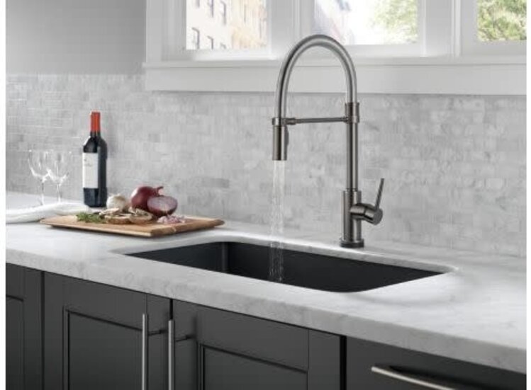 Delta Trinsic Pro Kitchen Faucet w Touch