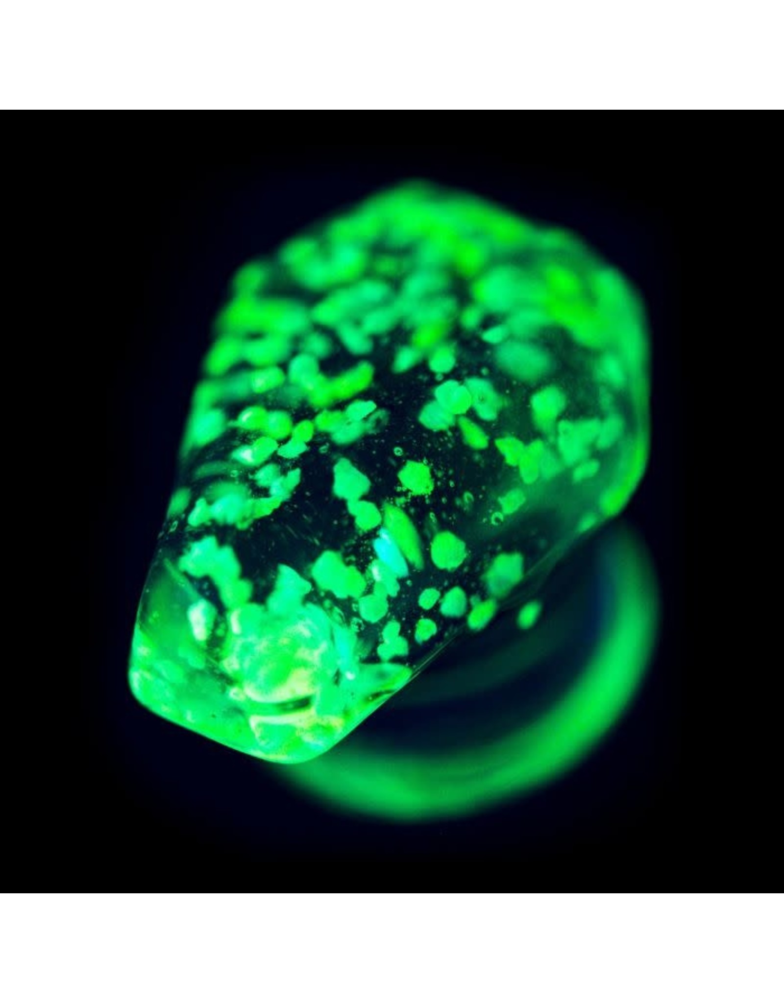 Plug Amethyst Glass with Glow in the dark Coffin