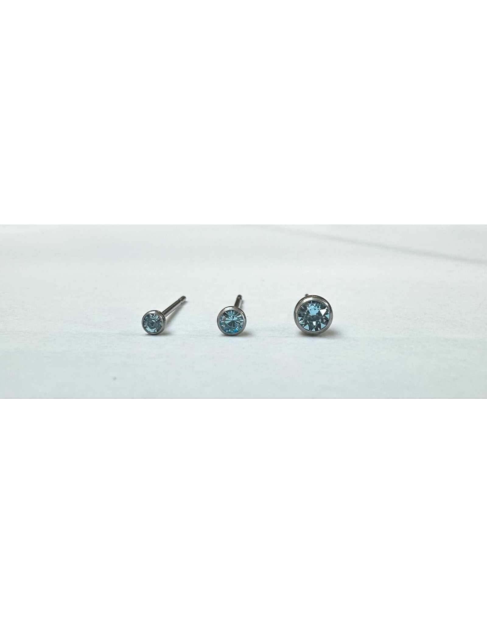 Boucle d'oreille à Papillon Round Titanium