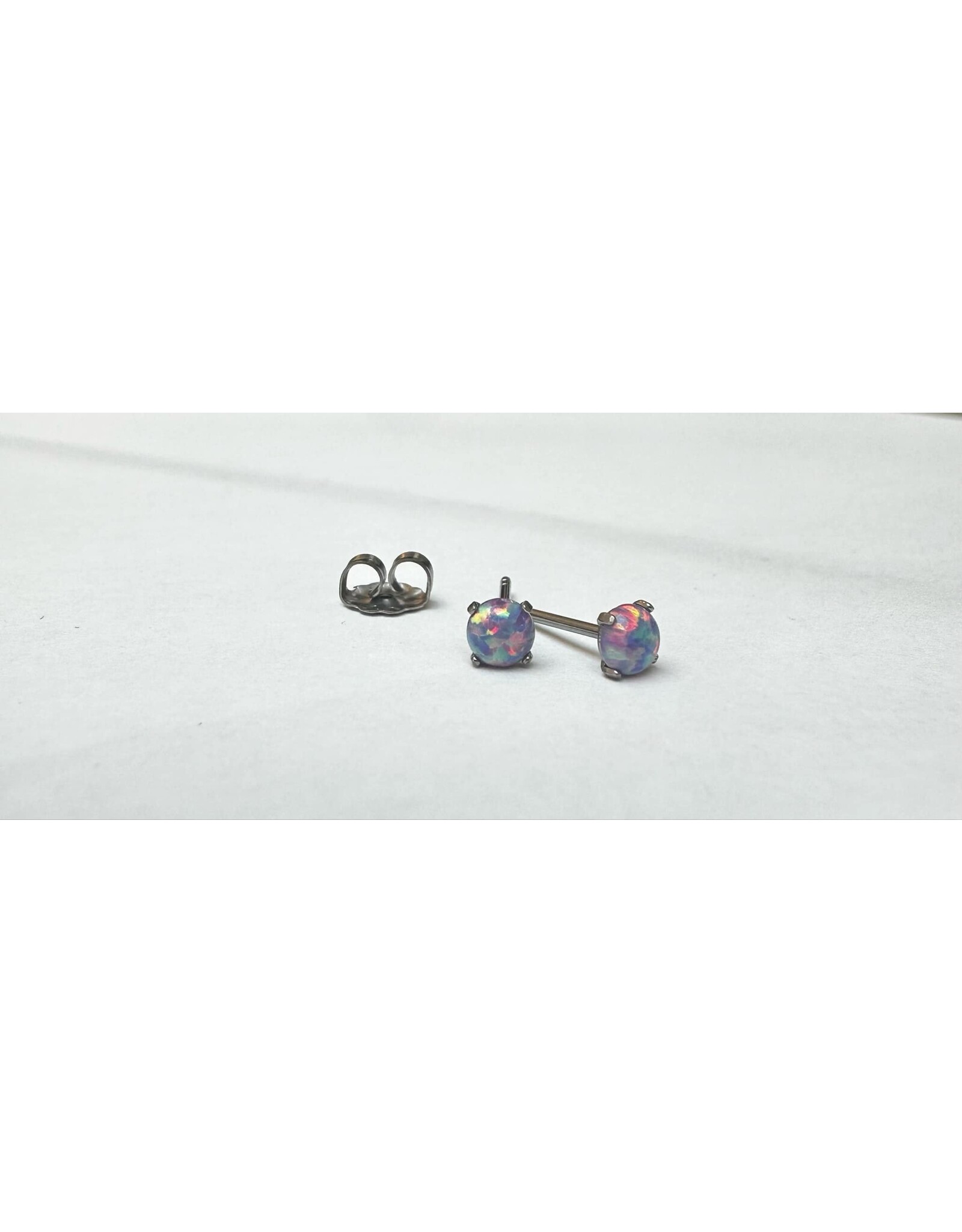 Boucle d'oreille à Papillon Titanium Opale