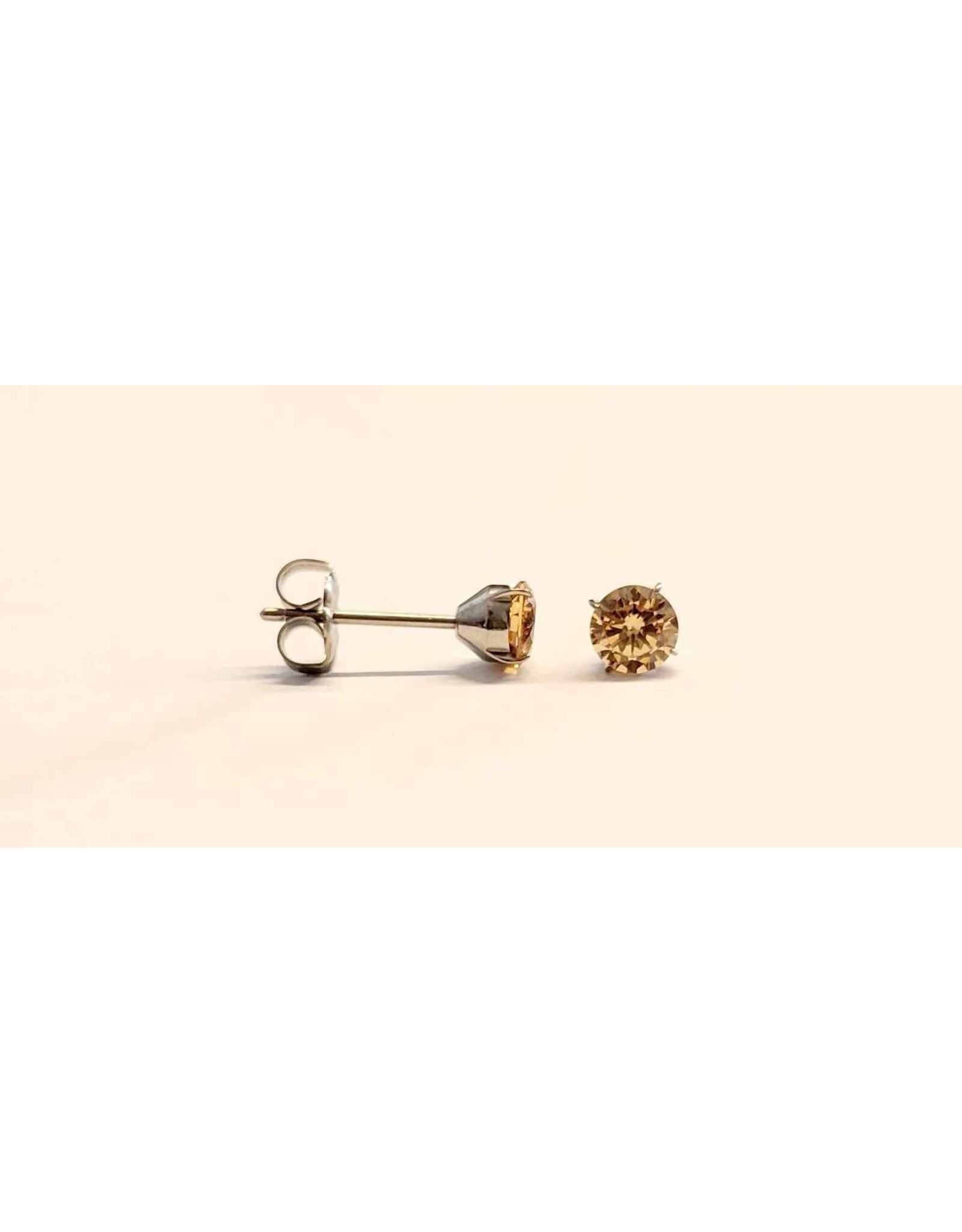 Boucle d'oreille à Papillon Griffée Titanium